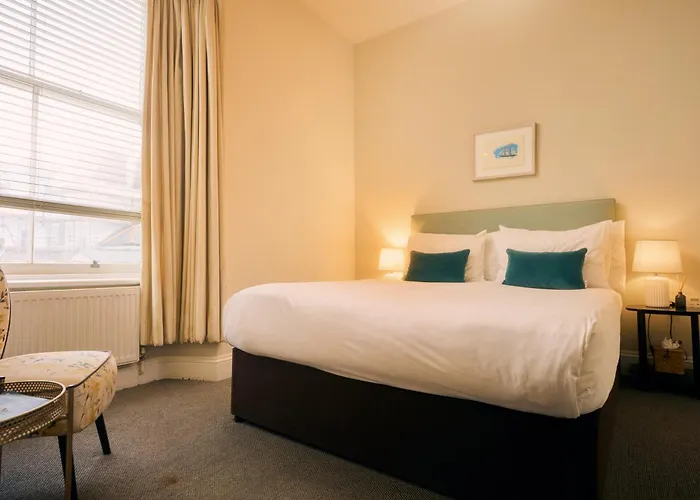 The Godolphin Hotel