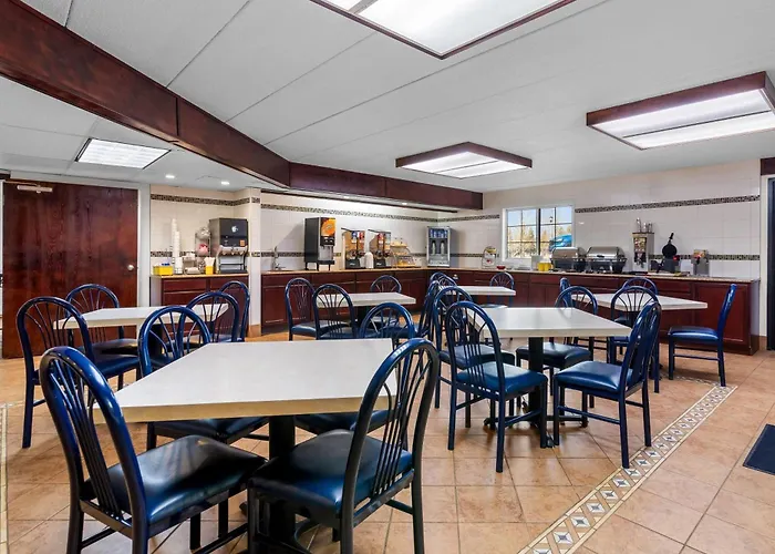 Days Inn By Wyndham Minot