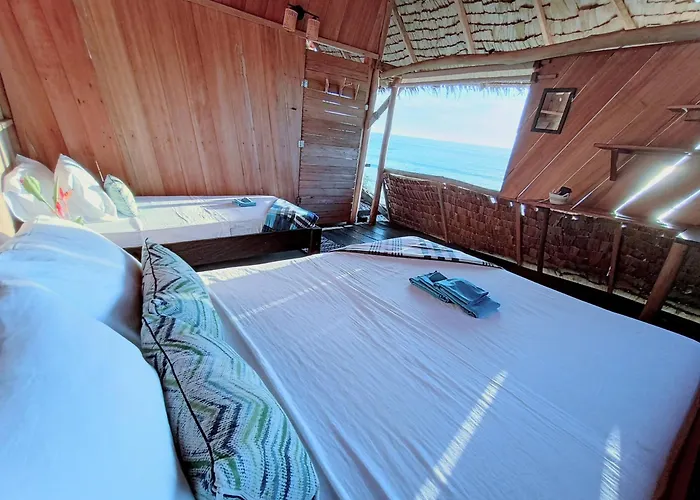 Lodge El Amargal - Reserva Natural, Ecoturismo & Surf