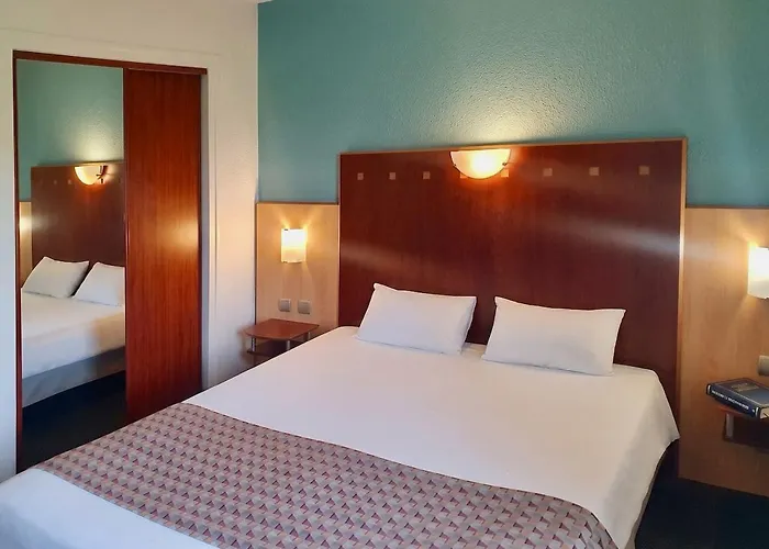 Logis Hotel De La Loire Ancenis - Restaurant Les Bateliers