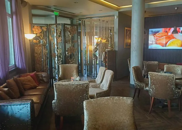 All Seasons Residence Design Hotel - Free Parking