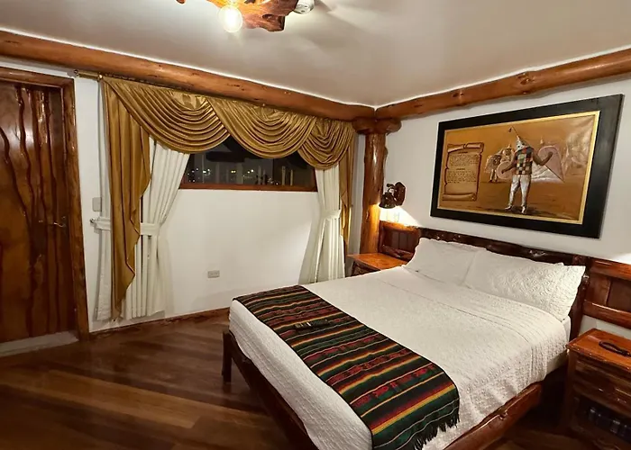 Hotel Maderanegra By Huasicama