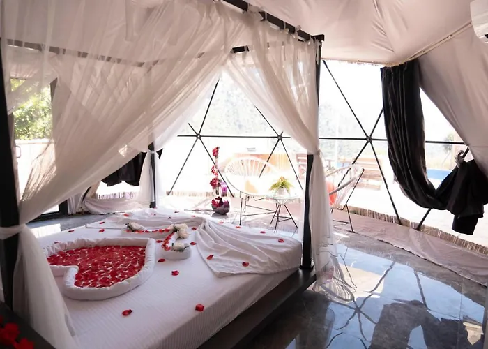 Kabak Freedom Deluxe Hotel