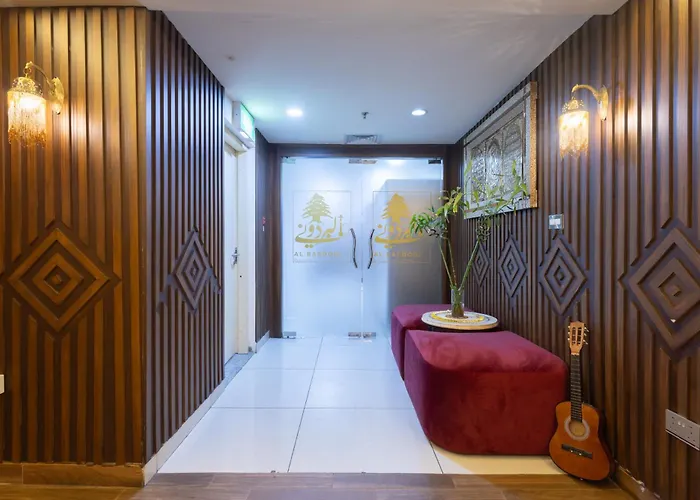 Dolphin Continental Hotel
