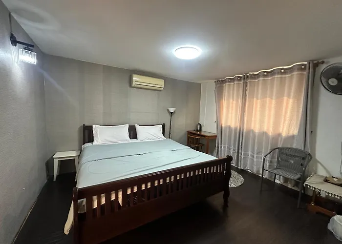 Thadan Guest House