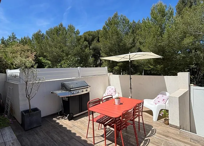 Joli Appartement proche du port de carry le rouet