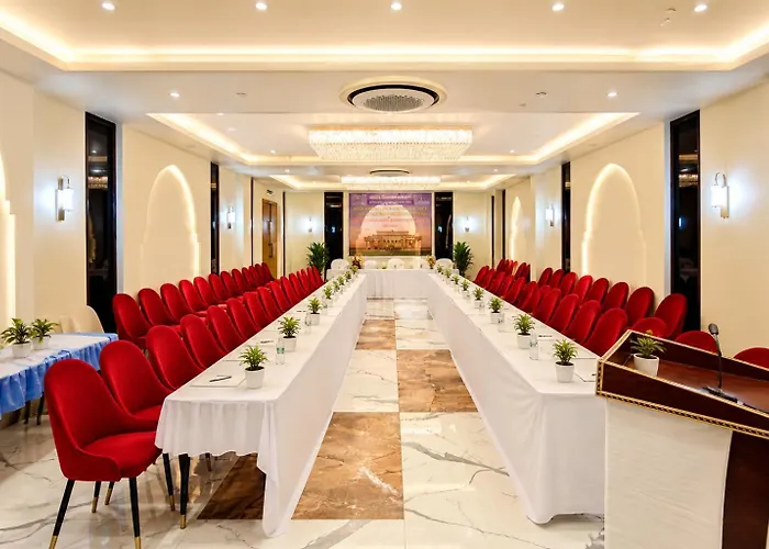 Hotel Avadh Classio Near By Ram Mandir