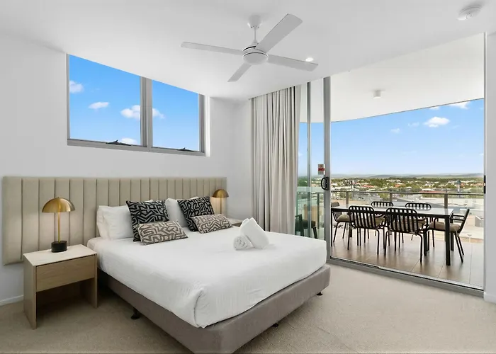 Lowanna Beach Resort Kawana