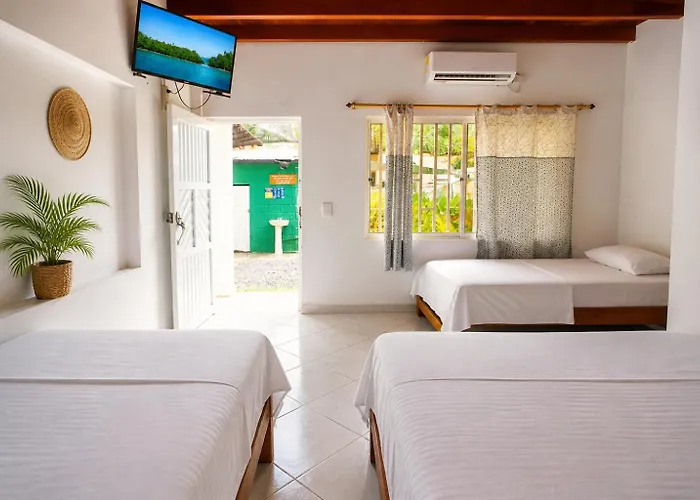 Hotel Manglares
