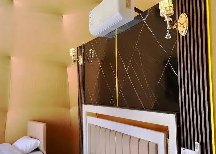 Rum Rhal Luxury Camp