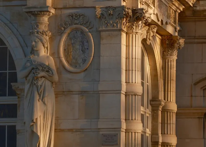 The Originals city, Hôtel Harys