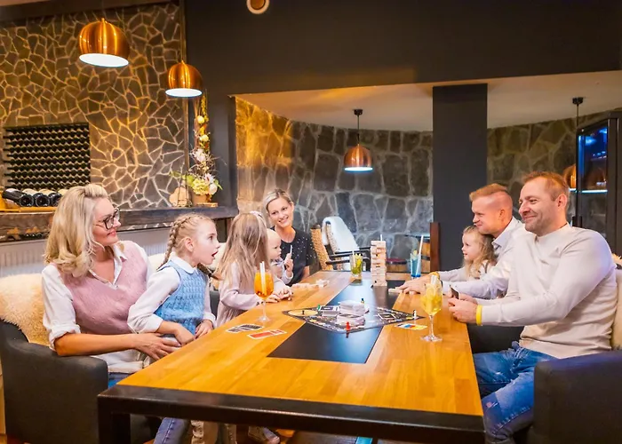Atrium Hotel - Family Friendly