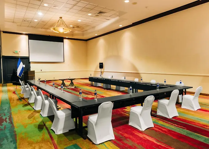 Holiday Inn San Salvador, an IHG Hotel