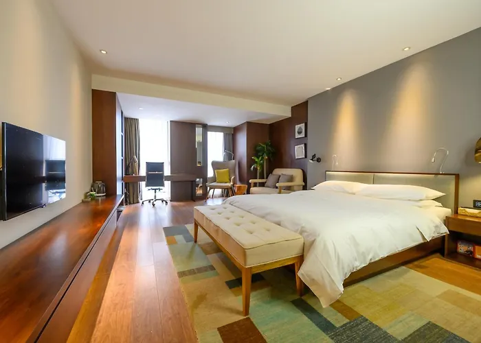 珠江国际江景酒店北滨路洪崖洞夜景店 Skyline Curated Hotel