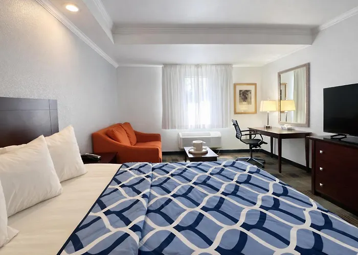 Riverview Inn & Suites Somerset