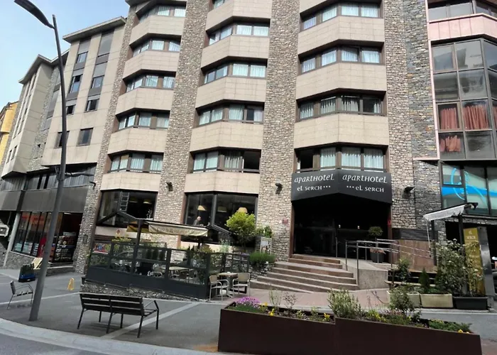 Aparthotel El Serch