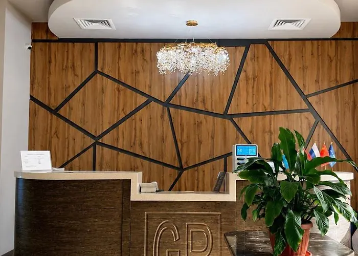Golden Palace Hotel