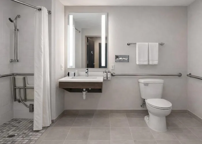 Holiday Inn Express Hotel & Suites Pierre-Fort Pierre By Ihg