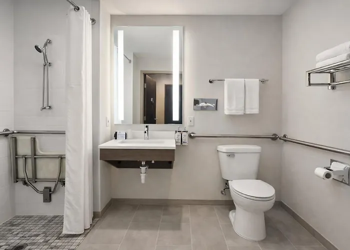 Holiday Inn Express Hotel & Suites Pierre-Fort Pierre By Ihg