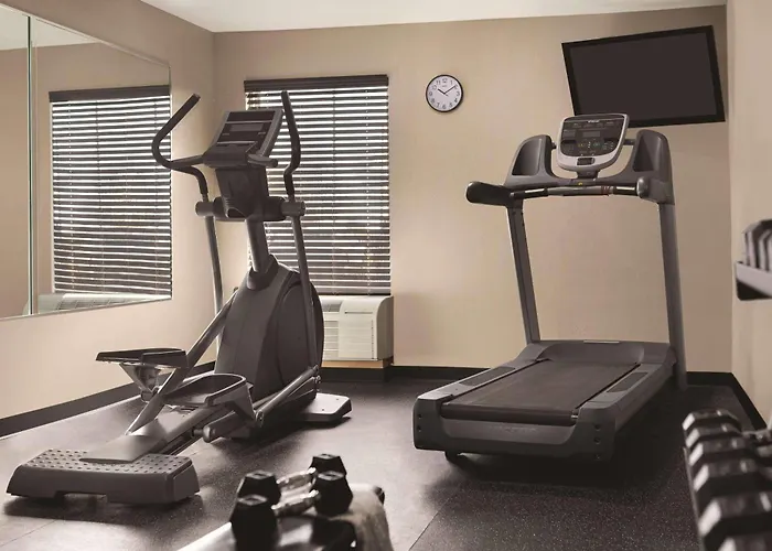 Country Inn & Suites By Radisson, Dunn I-95