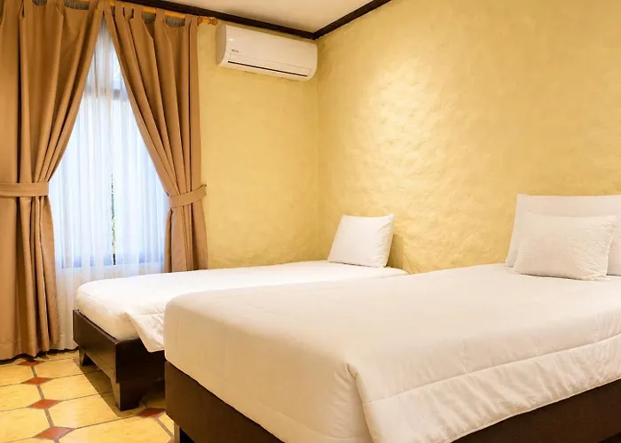 Hotel 1915 Inn & Suites