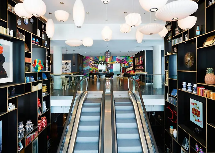 citizenM Paris La Défense