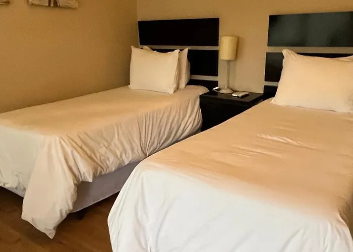 Mercedes Rambla Hotel