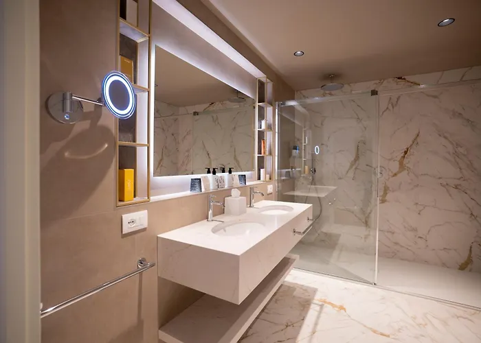 Tritone Luxury Hotel Thermae & Spa