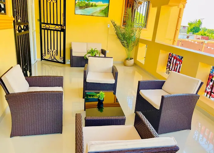Clora Hotel
