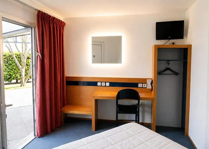 Hôtel Mâcon Nord, Ex Charme En Maconnais