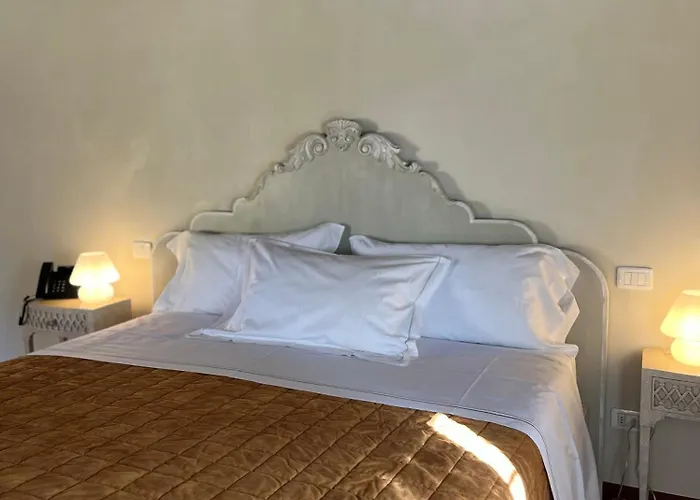 Hotel Donna Lucia