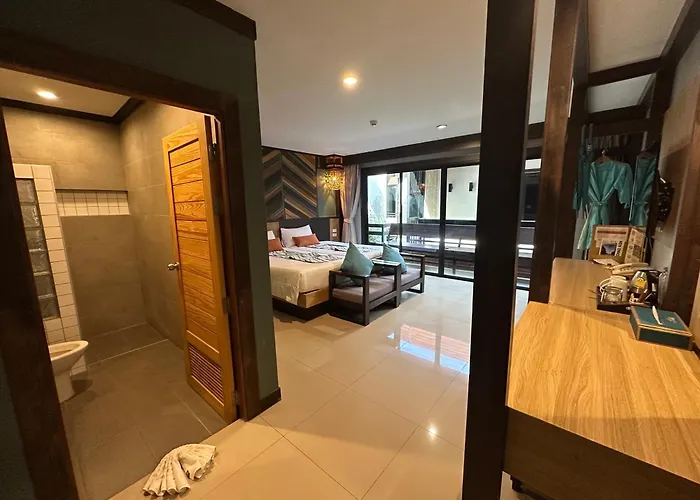 โรงแรมชาวเกาะพีพี Chaokoh Hotel Phi Phi Island