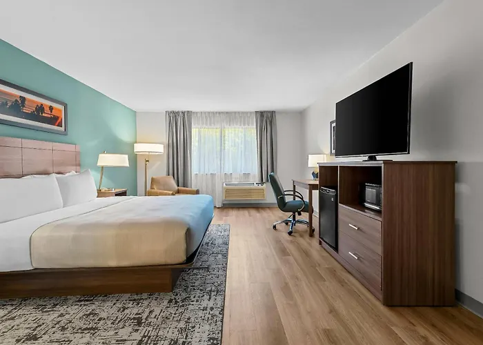Quality Inn & Suites Hermosa Beach