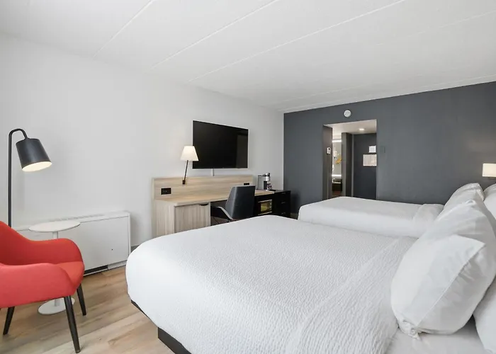 Seven Oaks Hotel Regina, Surestay Collection By Best Western