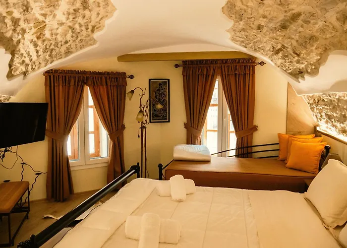 Hotel SS KEKEZI