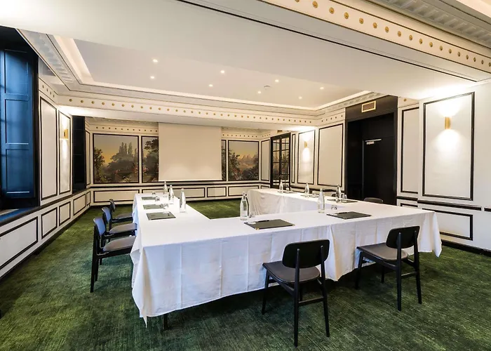 Aigle Noir Hotel Fontainebleau - Mgallery Collection