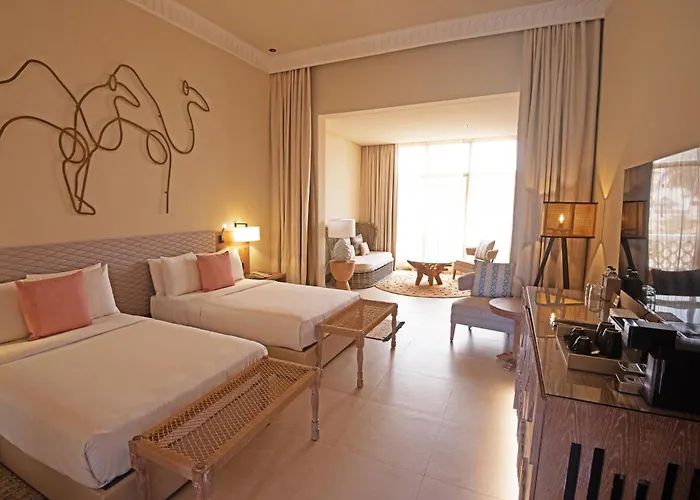 Liwa Hotel