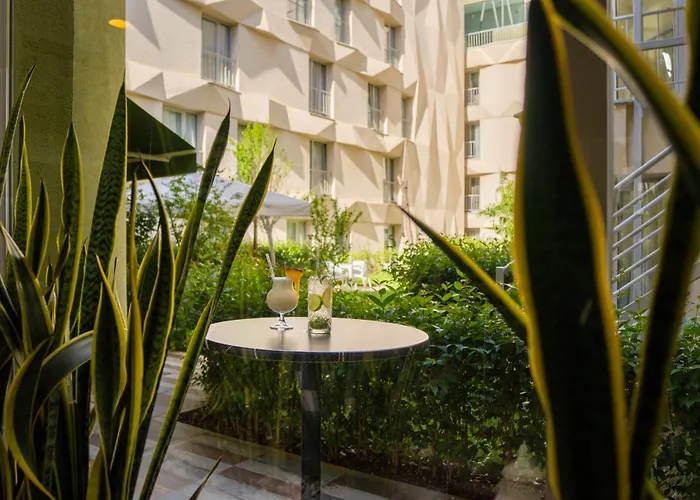 Alan Suites