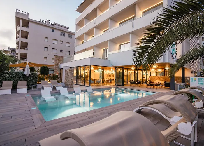 Instants Boutique Hotel (Adults Only)