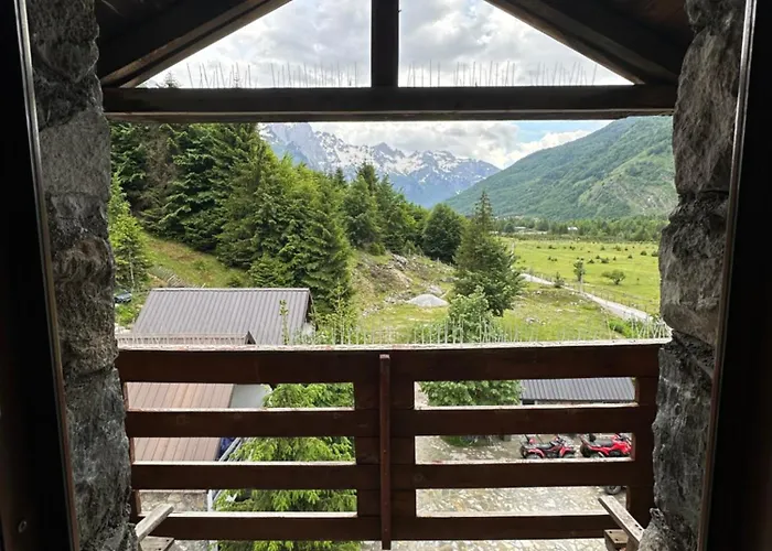 Natyra Balcony