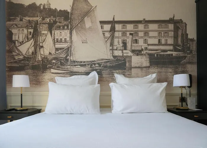 Best Western Le Cheval Blanc -Centre- Vieux Port