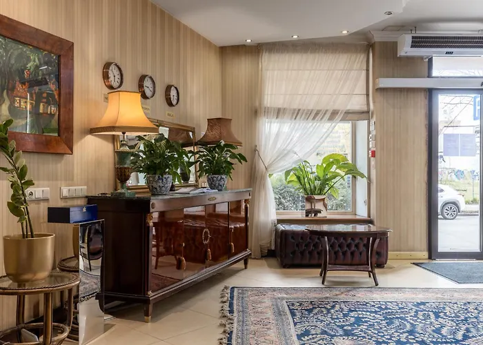 Gertrude Hotel