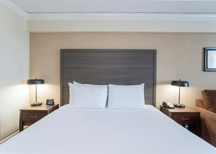 Sandman Signature Vancouver Airport Hotel&Resort