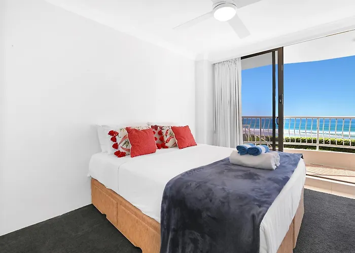 Albatross North Apartments