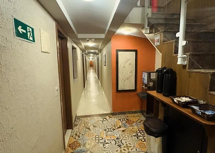 Downtown Santana Hotel