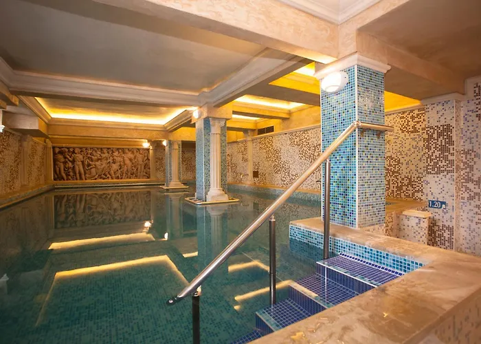 Balneo & Spa Hotel Aura