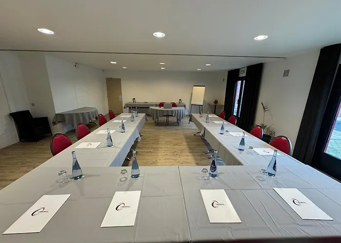The Originals City, Hôtel Le Gayant, Douai (Inter-Hotel)