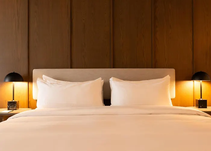 Metcalfe Hotel Montreal By Gray Collection
