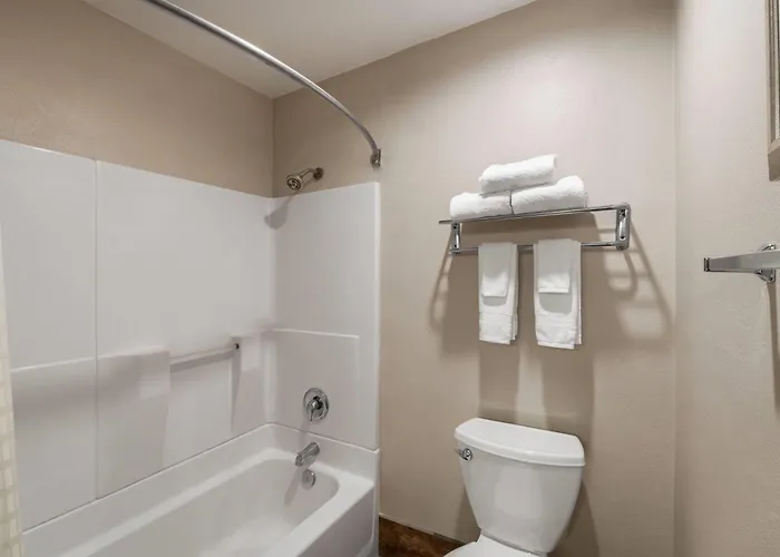 Ramada Bayside Inn&Suites Eureka