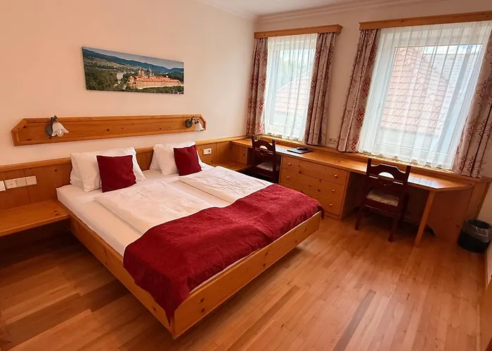 Dorf Hotel Grüner Baum